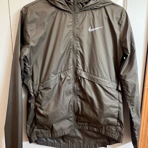 Nike Olive Green Windbreaker Running Jacket